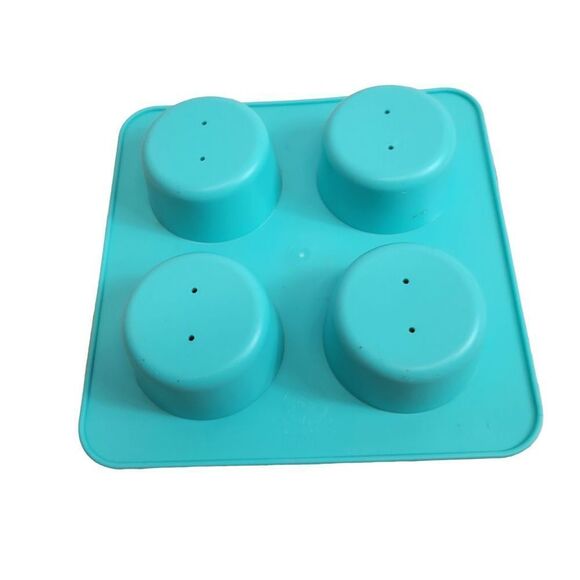 Melissa & Doug Seaside Sidekicks Sand cupcake set - Picture 3 of 3